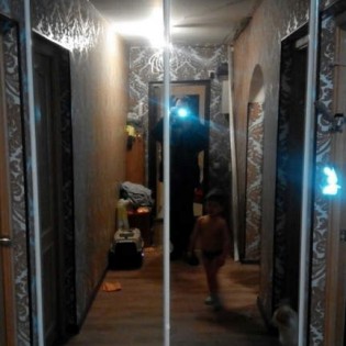 Зеркальные двери-купе в квартире на Пулковском ш. д.22