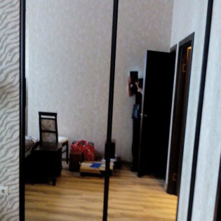 Зеркальные двери-купе (проём №2) в квартире на ул. Рылеева. См. отзыв Натальи от 05/06/2017