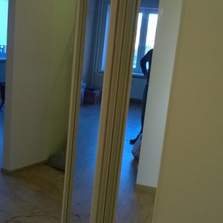 Зеркальные двери-купе в квартире на ул.Рубцова