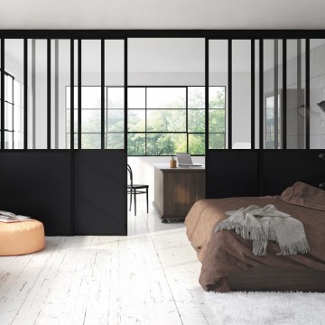 Межкомнатная перегородка с раздвижными и стационарными дверями