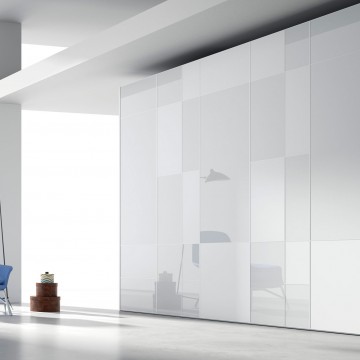 Двери-купе в профиле SLIM с многочисленными вставками