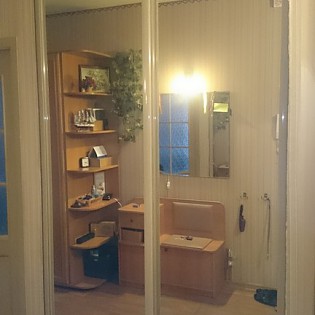Зеркальные двери-купе в квартире на ул. Королёва д.29 корп.1
