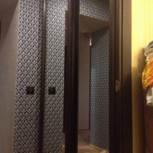 Зеркальные двери-купе в квартире на ул. Шувалова д. 2