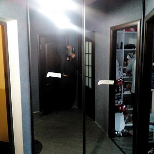 Зеркальные двери-купе в квартире на пр. Обуховской обороны д.110