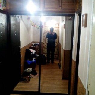 Зеркальные двери-купе в квартире на ул. Королёва