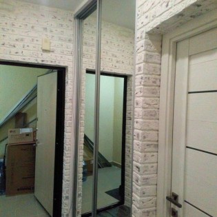 Зеркальные двери-купе в квартире на Европейском пр. (проём 2) в Кудрово