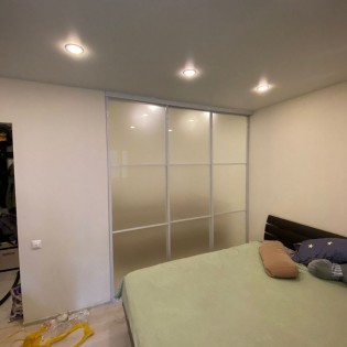 Перегородка с тонированными стеклами