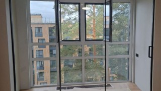 3х-дверная перегородка с механизмом каскадного открывания